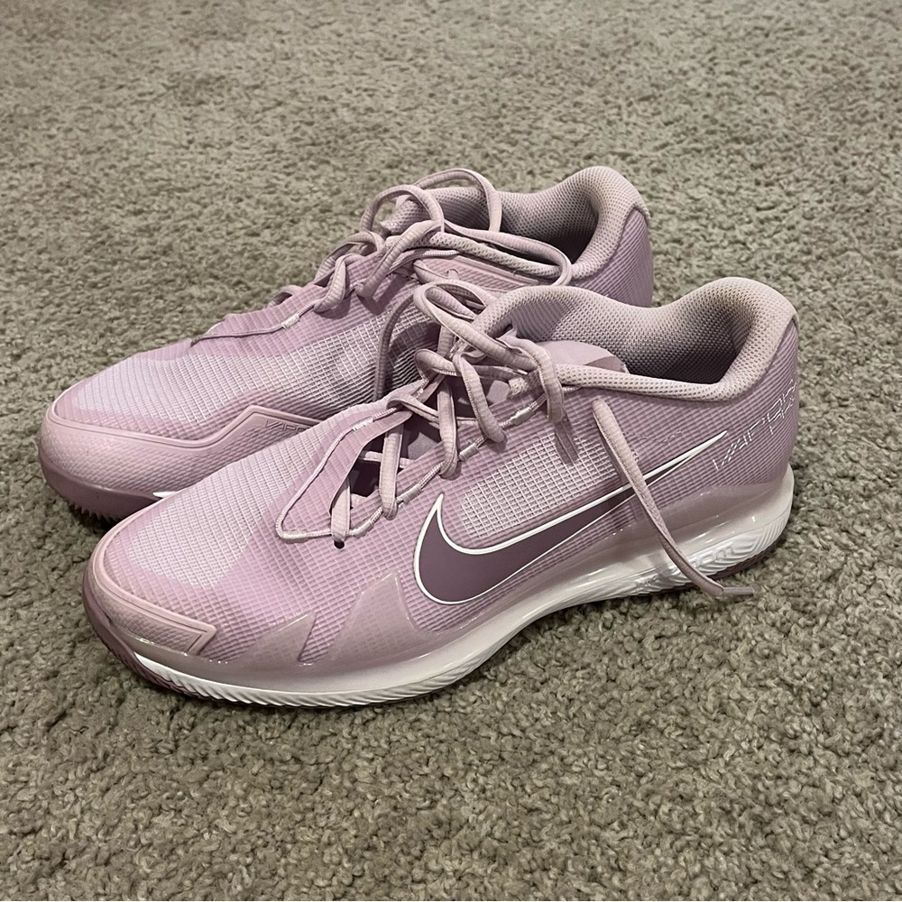 NikeCourt Air Zoom Vapor Pro Tennis Shoes Size 9 in Doll Amethyst Wave